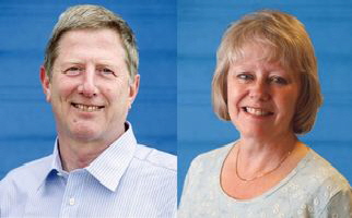 Ray & Lynda about - blue background 4b